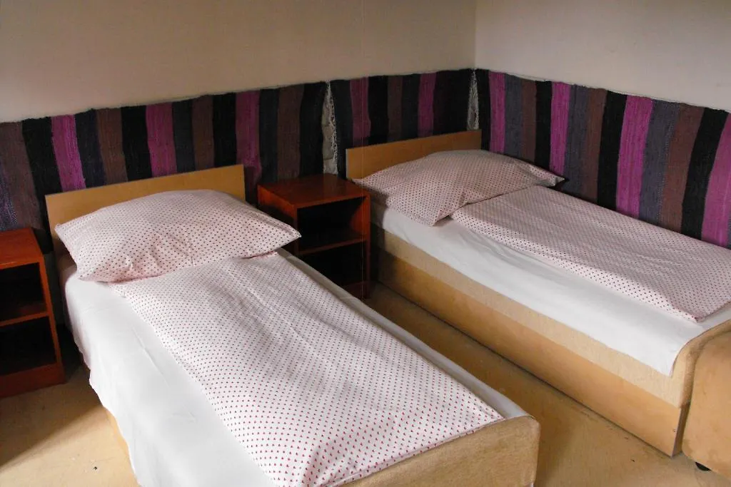 Season Hostel 2 Budapest
