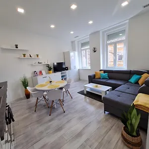napfny-apartman-szeged.szeged-hotels.com/