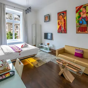 Andrássy Thai Budapest